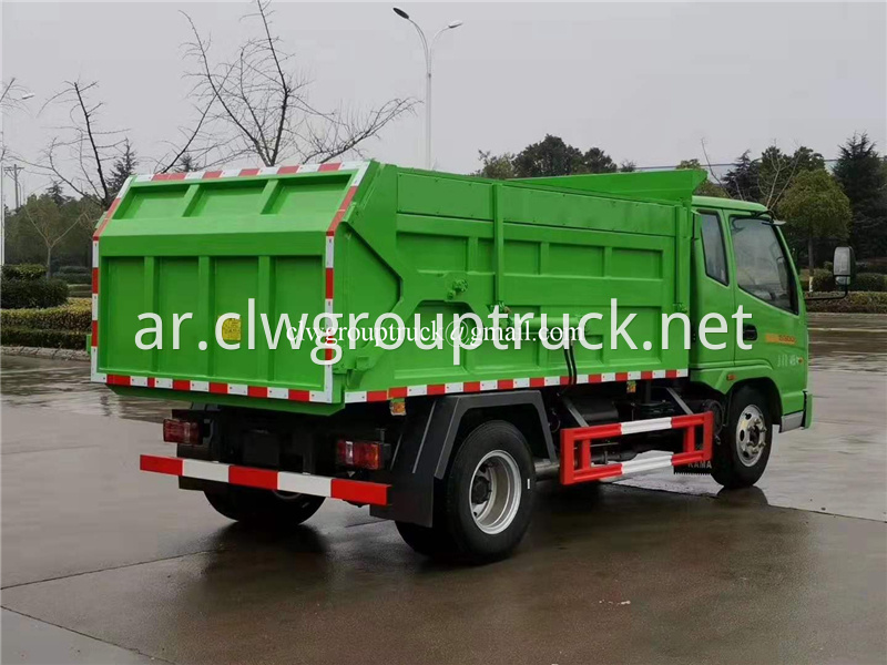 Compression Docking Refuse Collector 5